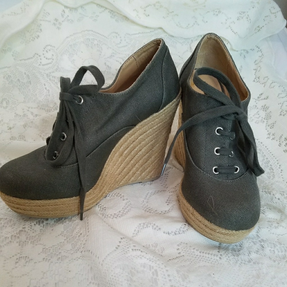 Forever 21 wedges